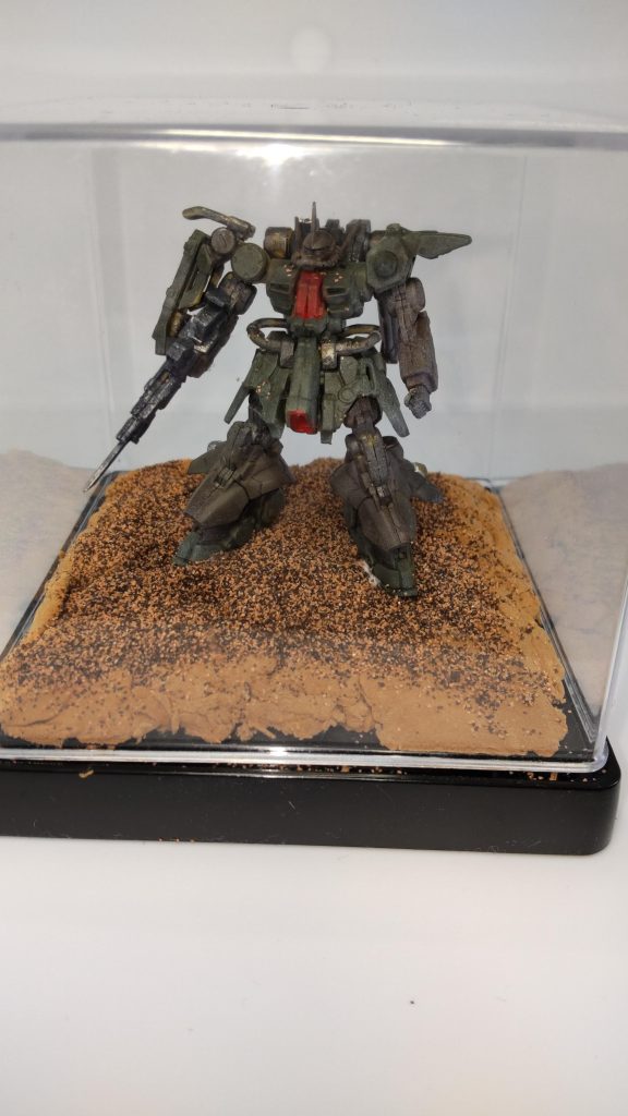 小さいので100均のケースにも入っていい感じに飾ってます‼️