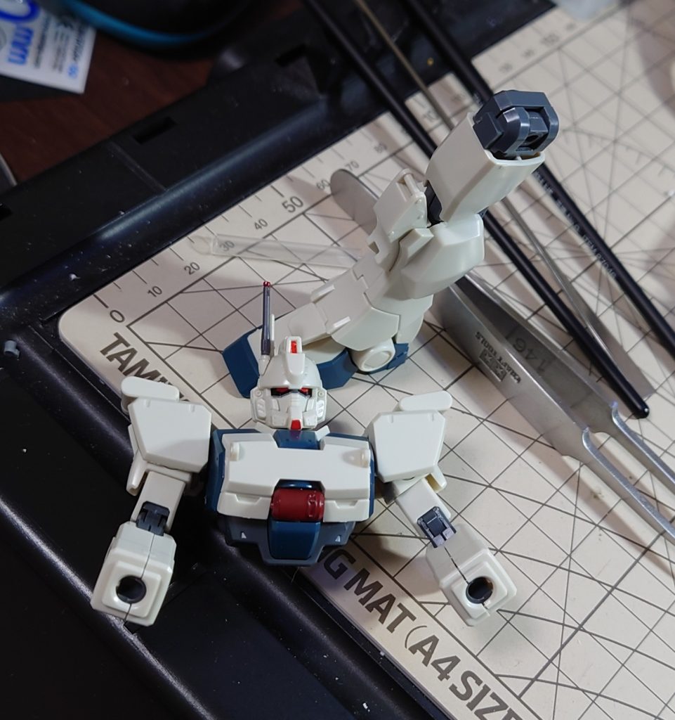 HGUCガンダムEz-8–4枚目/制作者：隠れ蓑