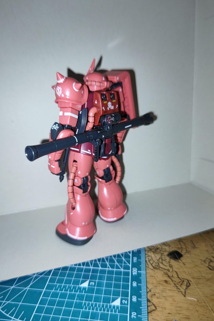 成型色の色合いが素晴らしかったので無塗装にしました。(実は面倒なのはナイショ🤫🤭)