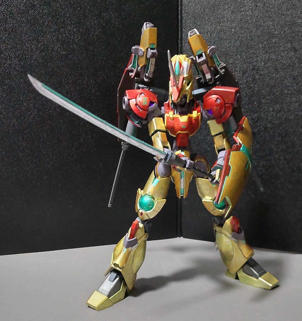 グラスレー・ミラージュ系と同様の規格の太刀が標準装備になっています。