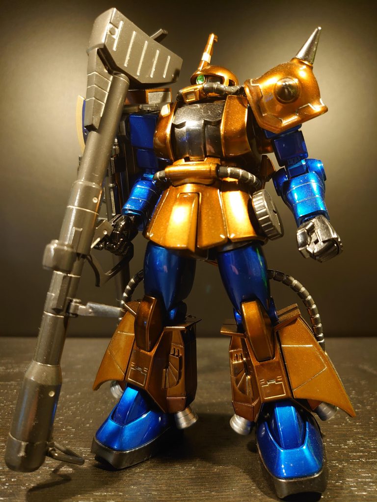 リアルタイプカラーをキャンディ塗装にしてみたら…のイメージでチャレンジしたら派手なザクになりました😅