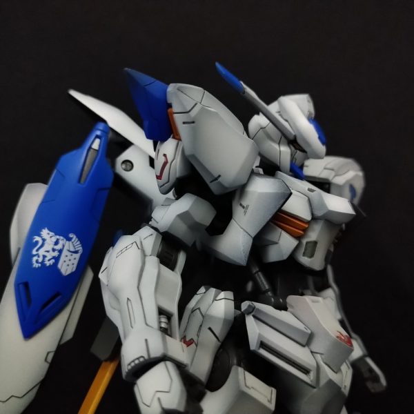 HGガンダムバエル