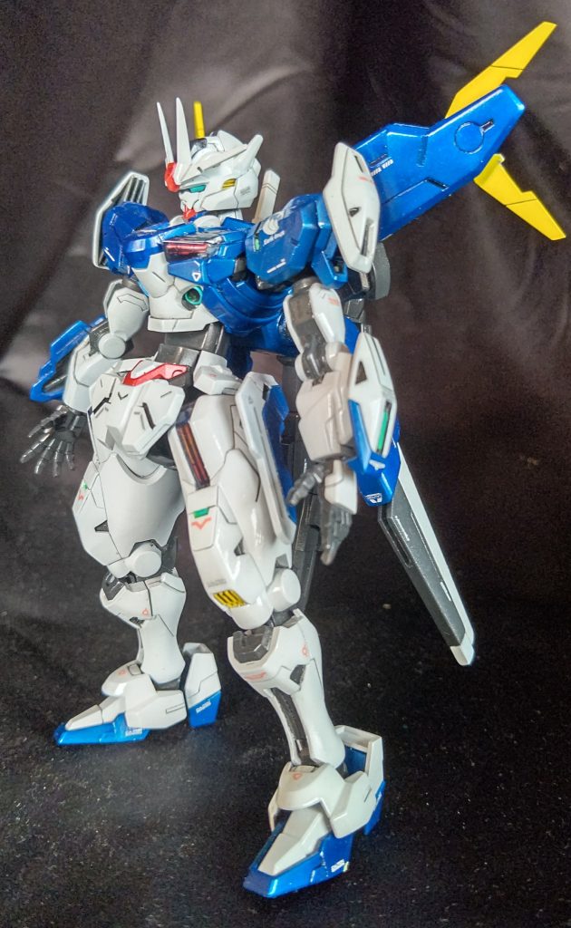 ビットオンフォーム素立ち。腰はジョイント周辺を切って2mm延長。それだけでスタイル良くなりますね。