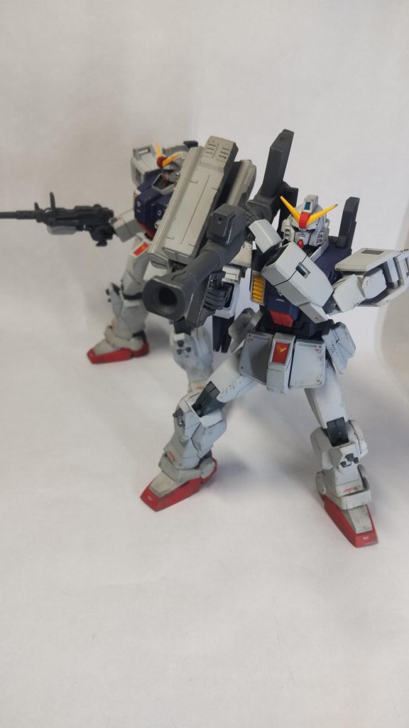 やっぱり陸ガンは数があると一段と魅力が増す気がします。仮にもガンダムがたくさんいるのちょっと変な感じですけど……w