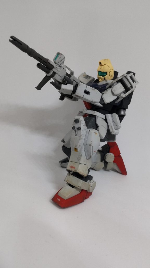 ジム頭に戻ってビームライフルで。