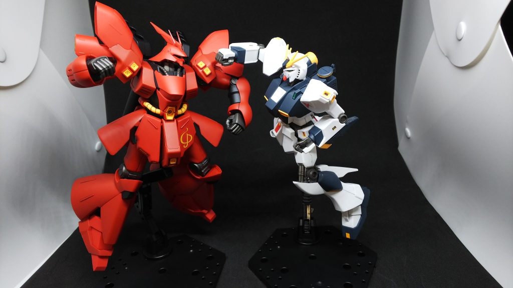 殴り合い小惑星(アクシズ)