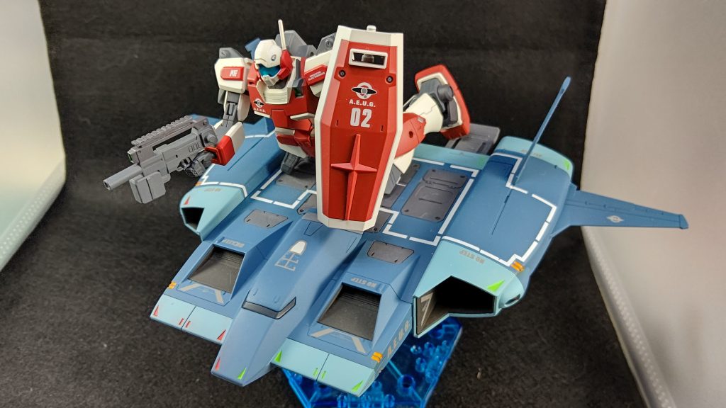 ラインデカールは綺麗に貼るのに難儀しました