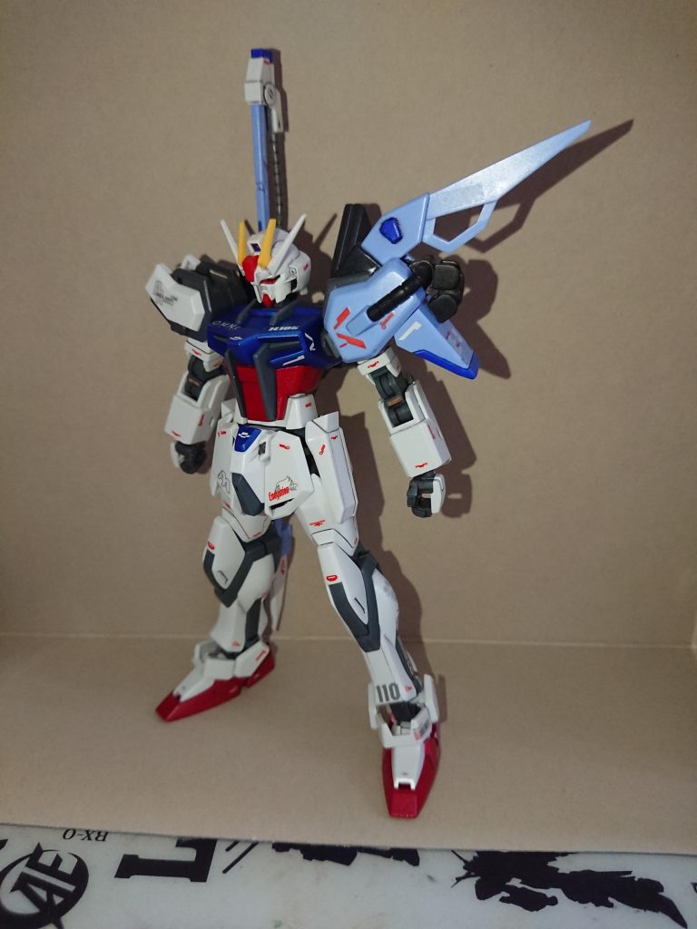 ソードストライク。ムウは接近戦はあまり得意ではないのか後半は使用しませんでした。