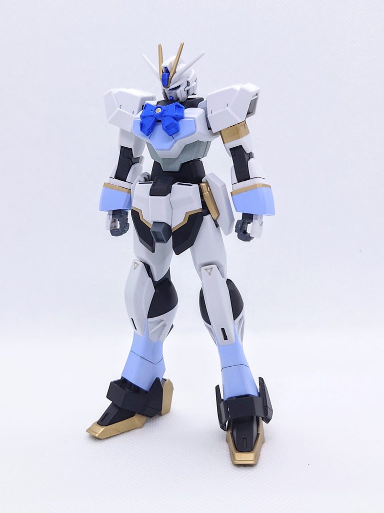 本体はかなりシンプルな構成にしています。