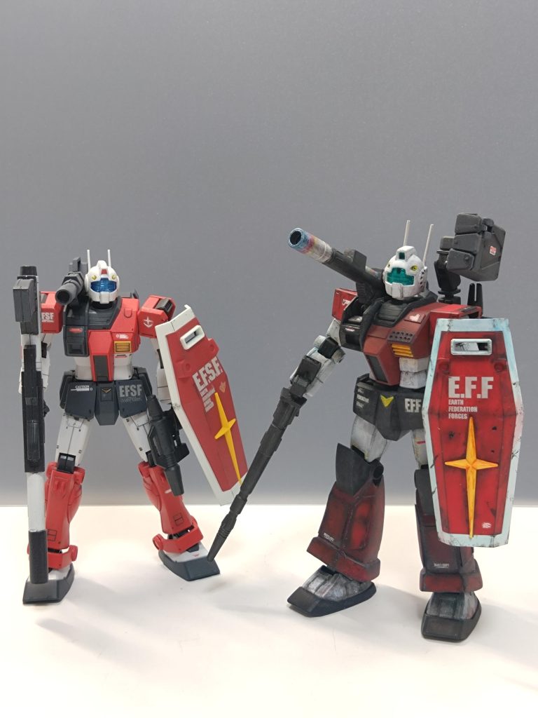 空間突撃仕様と。今回スネの造形の辺りで缶サフ吹きましたが、最後のトップコート以外は筆塗り仕上げです。塗りもありますがドライブラシっぽい感じでエッジに艶消しブラック〜赤やホワイトで。そういえば、ホワイトですが最近のお気に入りのシードカラーのディアクティブホワイトだったかな?コレの色合いが好きですね。