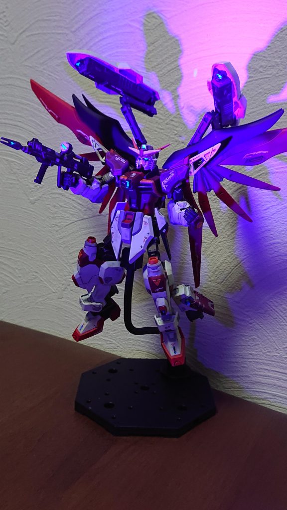 MGX-2235F  ｶﾘﾄﾞｩｽ2複相ﾋﾞｰﾑ砲胸部に装備されたビーム砲アビスガンダムに搭載されていた物の発展型で、ハイパーデュートリオンエンジンにより威力、連射性能が向上している。