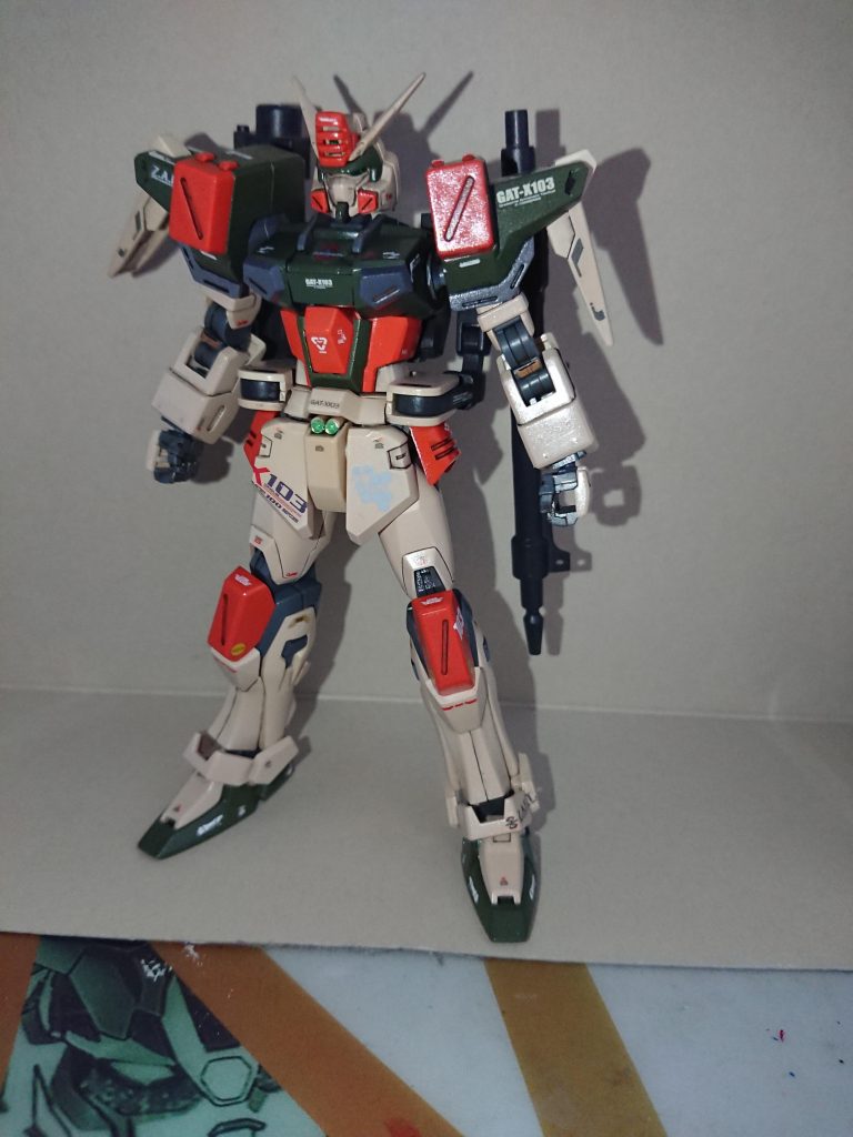 マーキングはガンダムデカールのSEED系と市販のデカールを使用しました。