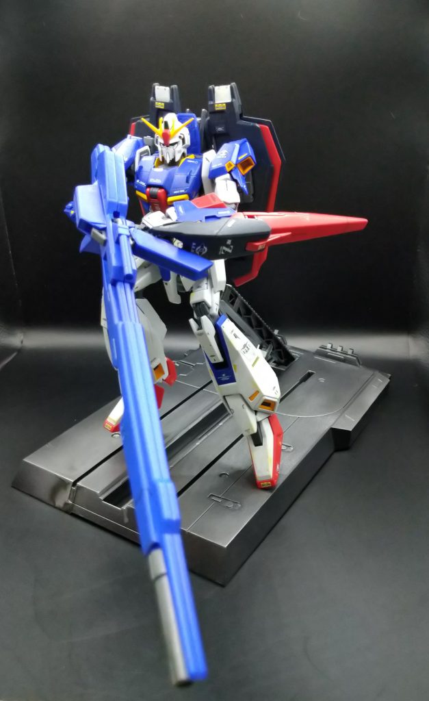 ハイパーメガランチャー。本体と同じゼータブルーですが、ガンダムカラー12番そのまま使えそうな感じもしました。徹底的に磨いて缶スプレー塗布