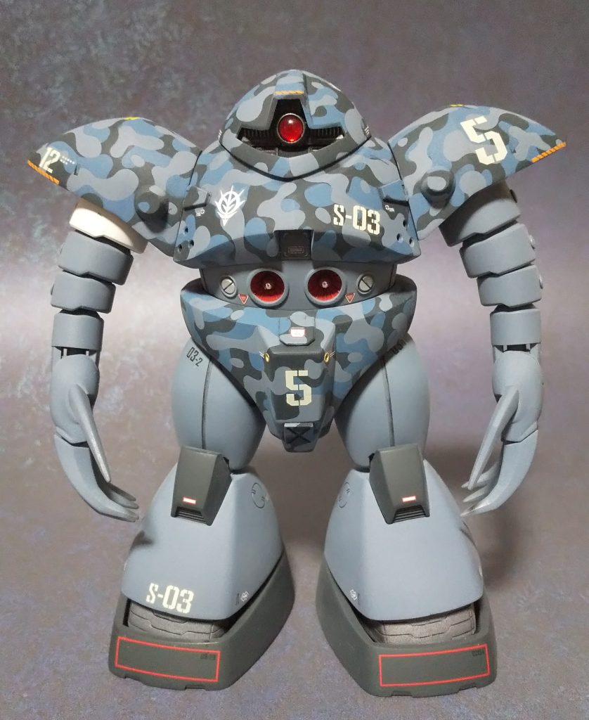 ハイキューパーツさんのクラウド迷彩マスキングシールを使用した迷彩塗装です。イメージしてたより明るめになってしまいましたが、これはこれで良かったかな。