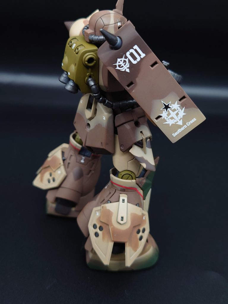 シールドの迷彩塗装 上手くいきましたね〜!