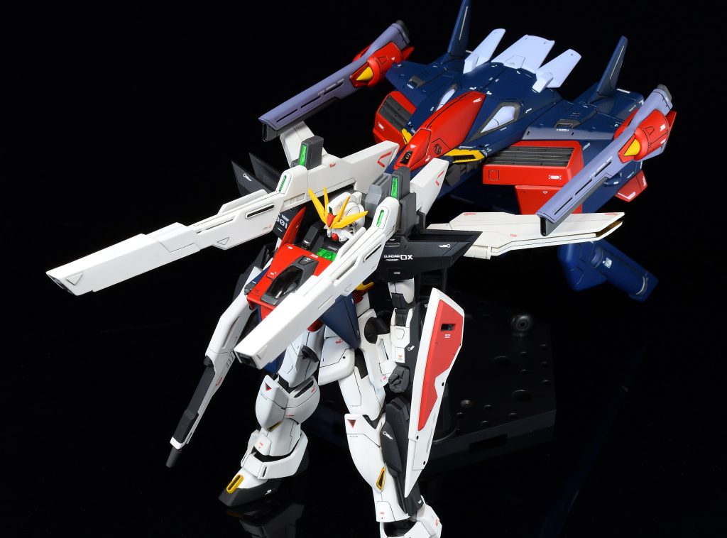 Gファルコン本体が重いのでアクションベースありでも支えるのが難しかったです。