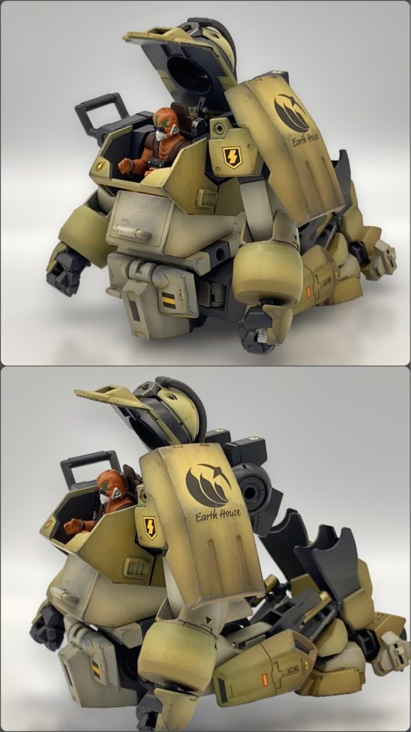 降着姿勢完成。これぞアーマードトルーパー!😆変形機構?はWAVE版スコープドックの商品写真を参考にしています。調べるまで膝が前に曲がると思ってました。