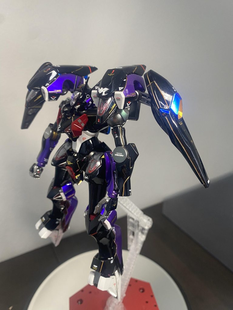 専用デカールが手に入りましたので助かりました。