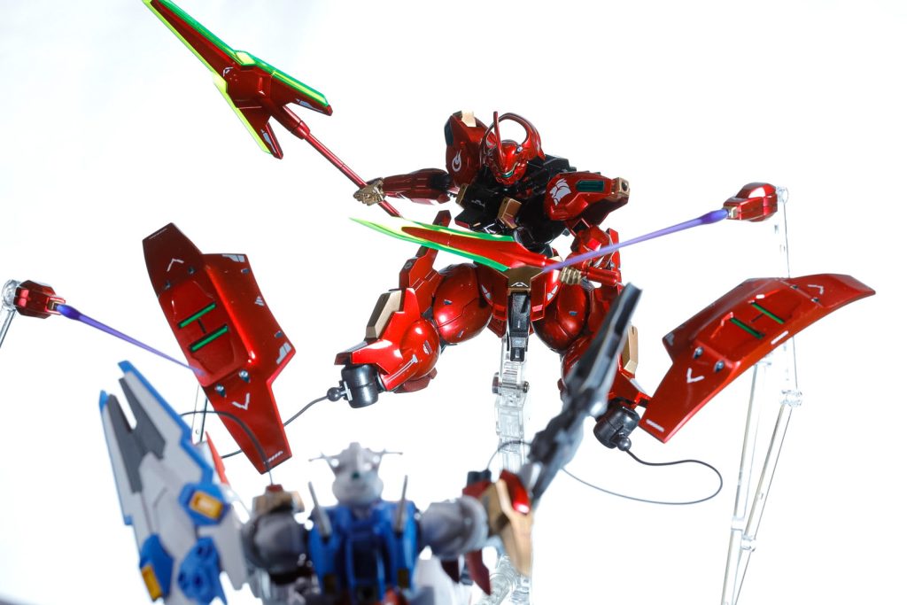 エアリアル覚悟しろっ！とまあギミックも満載で楽しい。飾れるで！遊べるで！ダリルバルデ！