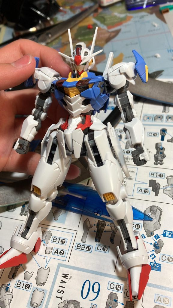 素組みの状態…なんか今見るとちゃんとトリコロールになってたんですね