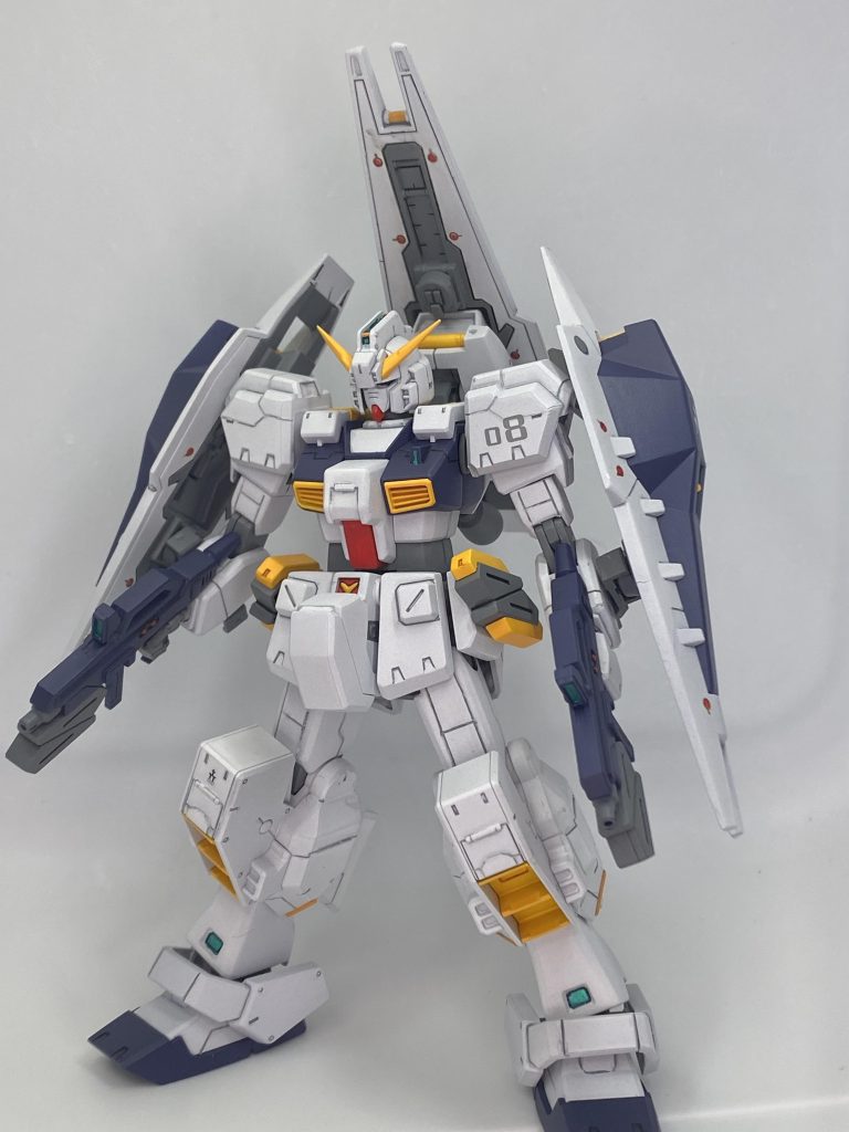 プロポーション変更は延長のみ。首で2ミリ、腹で1ミリ、フトモモで2ミリ、スナで3ミリ、足首で1ミリと、全身で1センチ近く伸ばしてます。もともとがズングリしたキットでしたが、カナリシュッとしました。