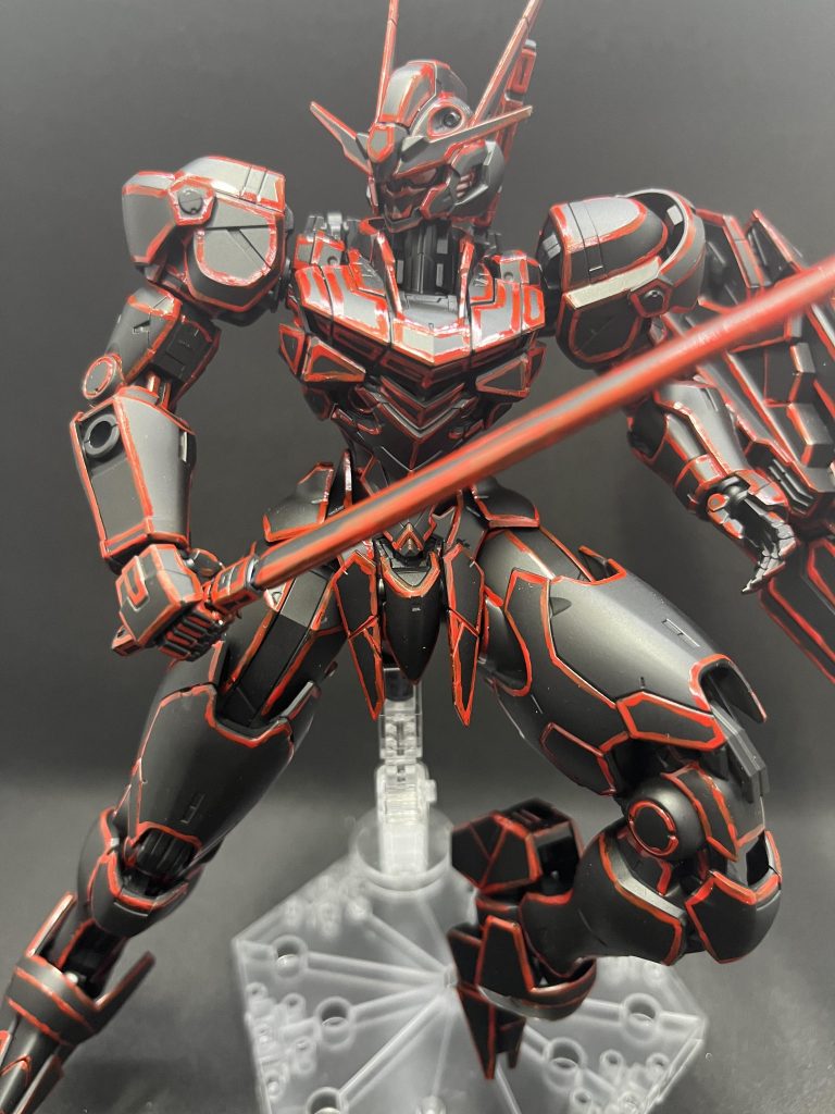 Red:birthmark 直訳すると赤いあざらしいのですが、ここにも伏線あるんですかね?自分はエアリアルがスレッタを腕で突き刺したところが衝撃的すぎて、この塗装を思いつきました。