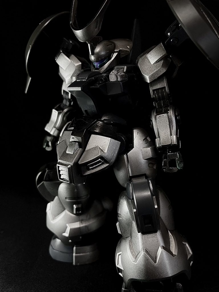 直立。ギラギラしてますね