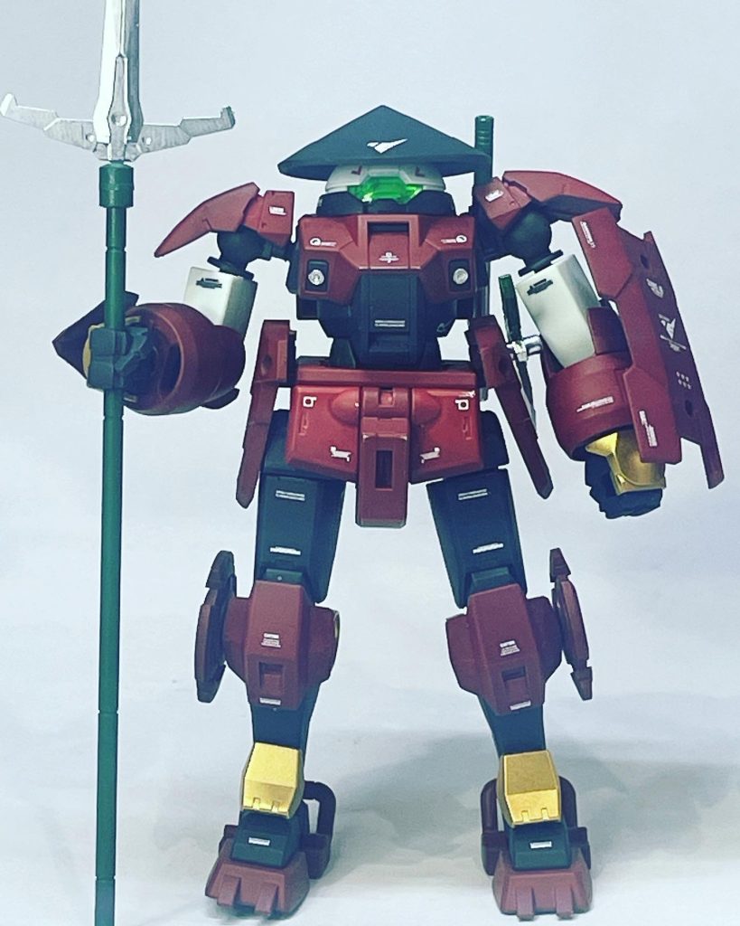 武者ガンダムを持っていないからカラーレシピは想像です。メインはダルレッド、ジャーマングレーでポイントの金はスターブライトゴールドです。カッパーの方が良かったかな?