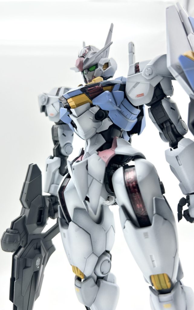 アオリも迫力ありますね。さすが1/100!