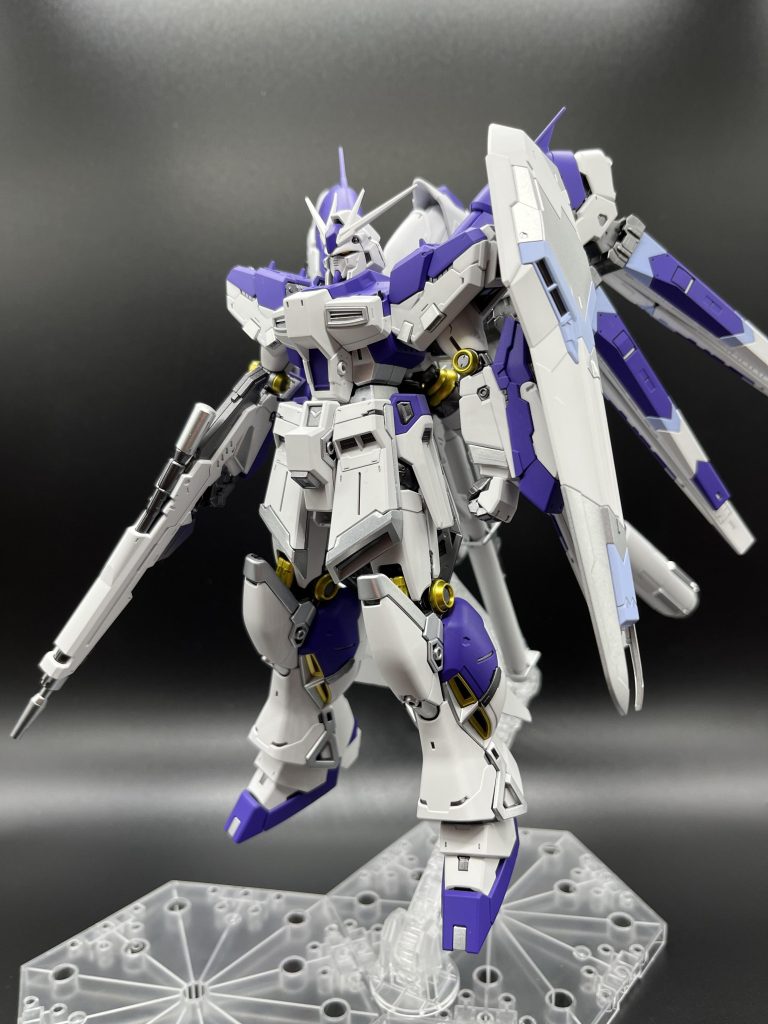 RG Hi-νガンダム–2枚目/制作者：ﾎｯﾎｩ