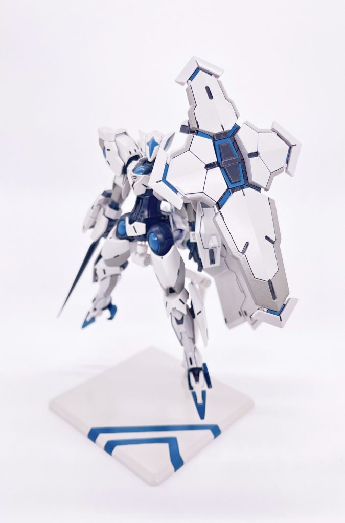 シールドは機構そのまま展開が可能