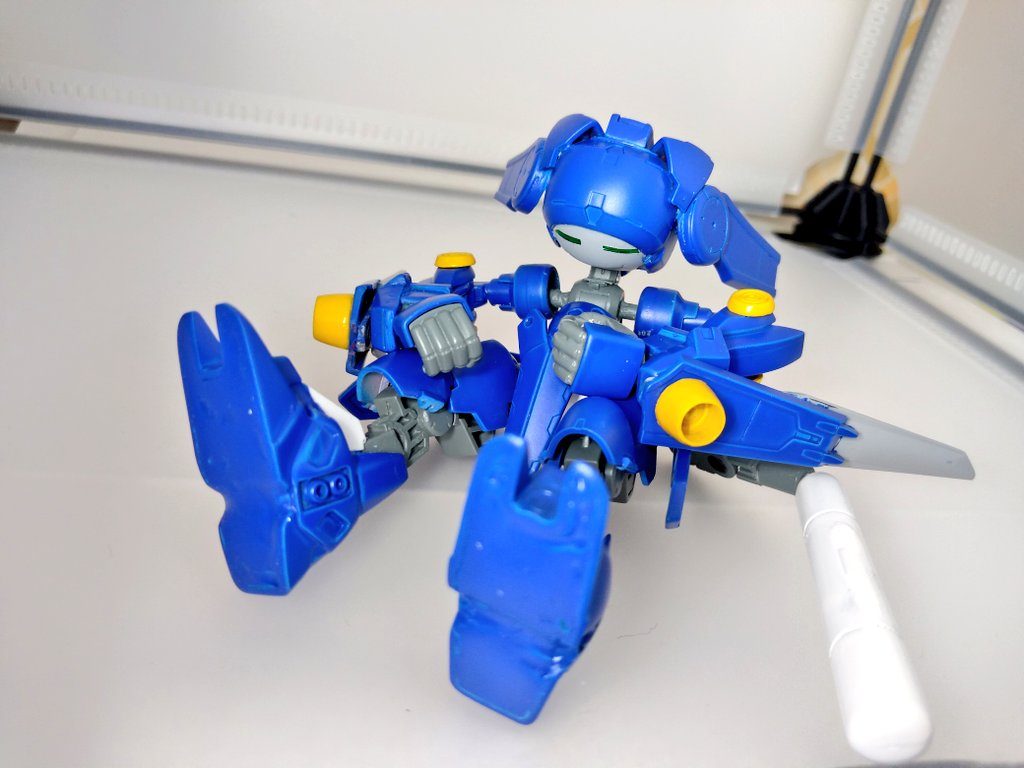 ちゃんとお座りも出来ます。