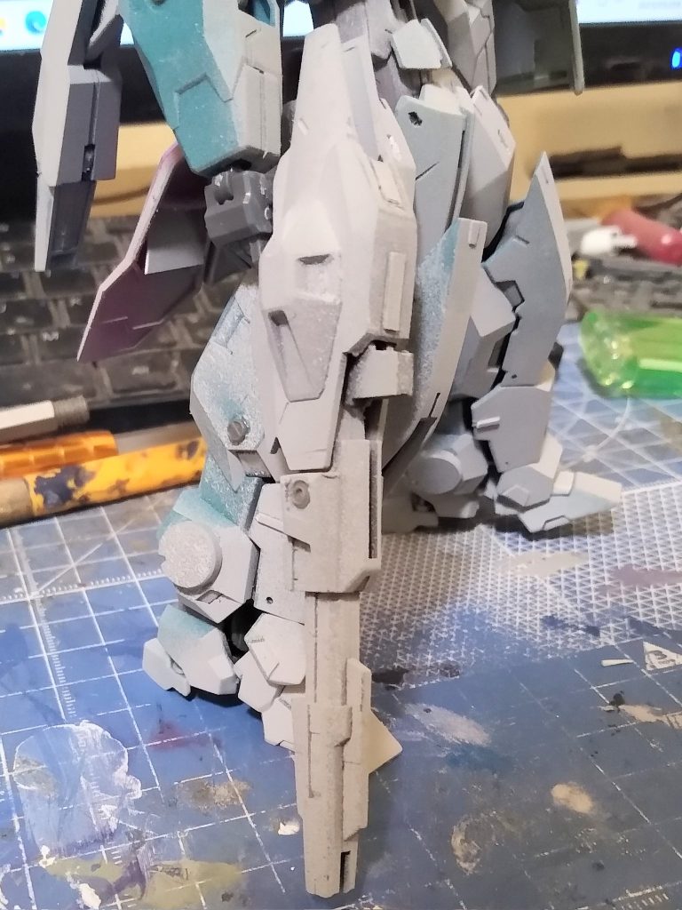 ビームライフル今回は水星キット縛りにしたので、なかなか統一感が出たかと。手持ちのジャンクパーツ使うとなんか浮いちゃうんですよね。