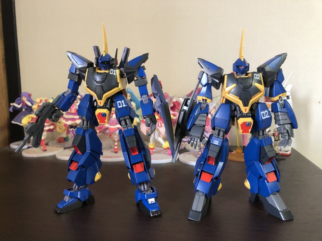 ノーマルバーザムとの比較。等身が伸びた分バランスが良くなったかな?というワケで近藤版バーザムでした。前述の通り、1986年にボンボンで画稿を目にしてからやっと日の目を見ることが出来ました。拙速に作ったのでちょっと仕上げが粗かったのが反省点です。イメージは掴んだので、もう少し丁寧に仕上げたり塗装したりしたいと思います。お付き合いありがとうございました。