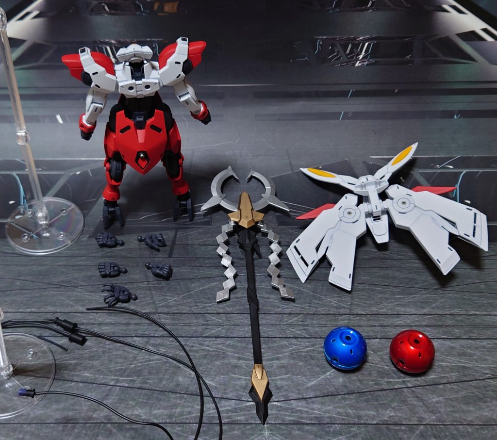 付属品一式。武器と手首は他社製品から用意しました。