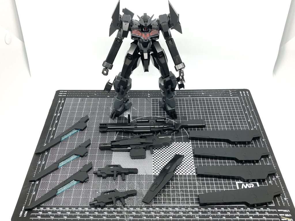 全武装を外して並べてみました。