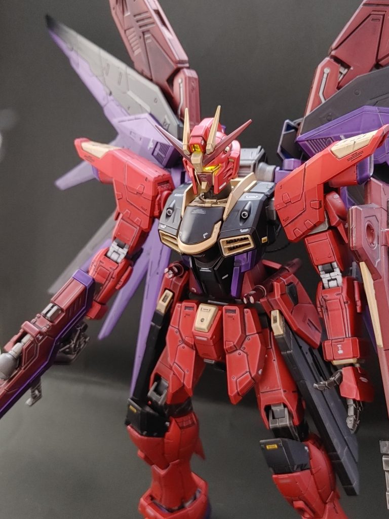 アップで。LEDを内部に仕込んで発光させてます。