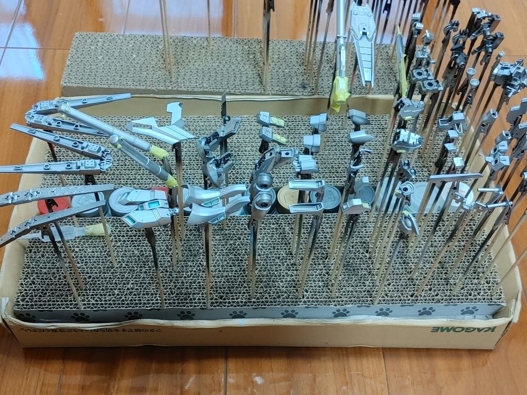 下地はシルバーで