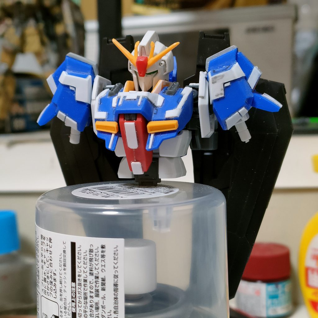 毎度のプラ板ペタペタ