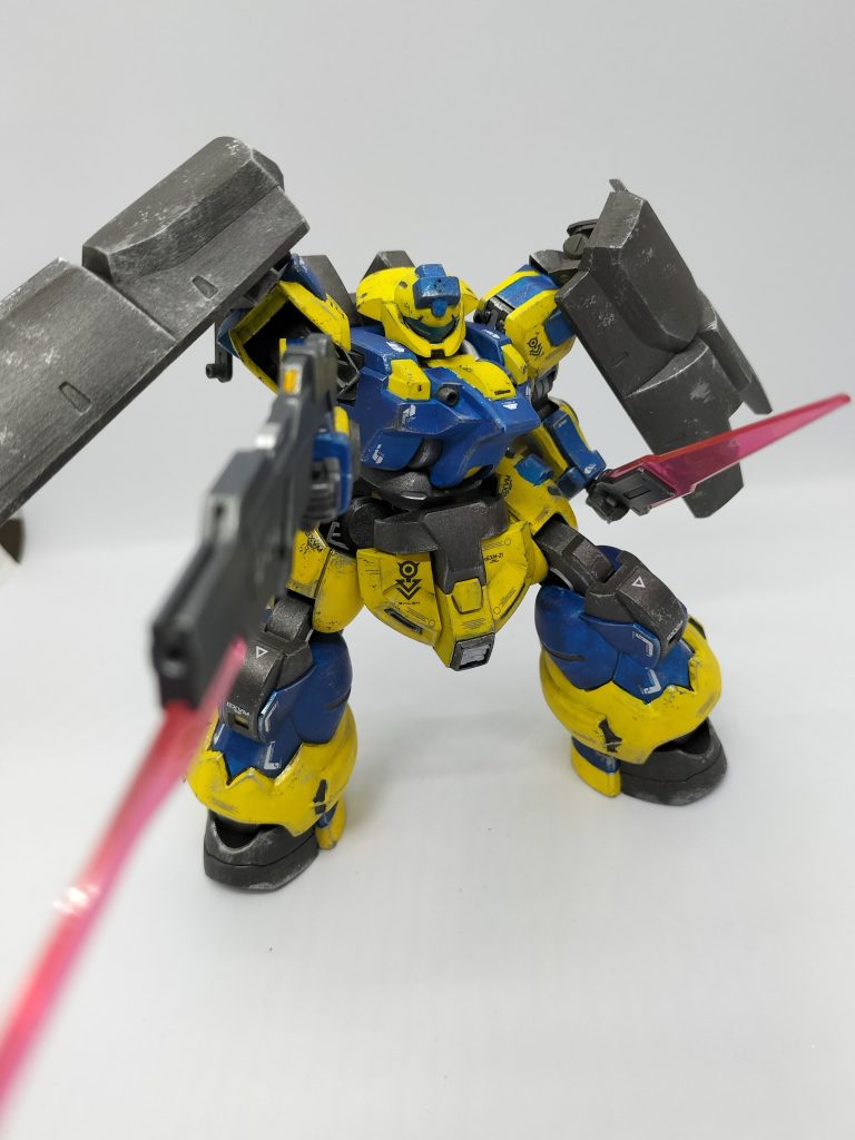 通常装備。企業の依頼によっては信頼を損なわない為に通常装備を使用する事も。