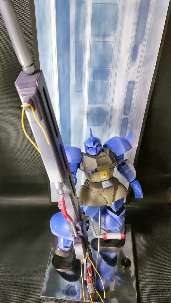 何よりもこの試作型ビームライフル!1/60の立体化は史上初!全長63センチ!プラ板がウソのように消費されていきました。