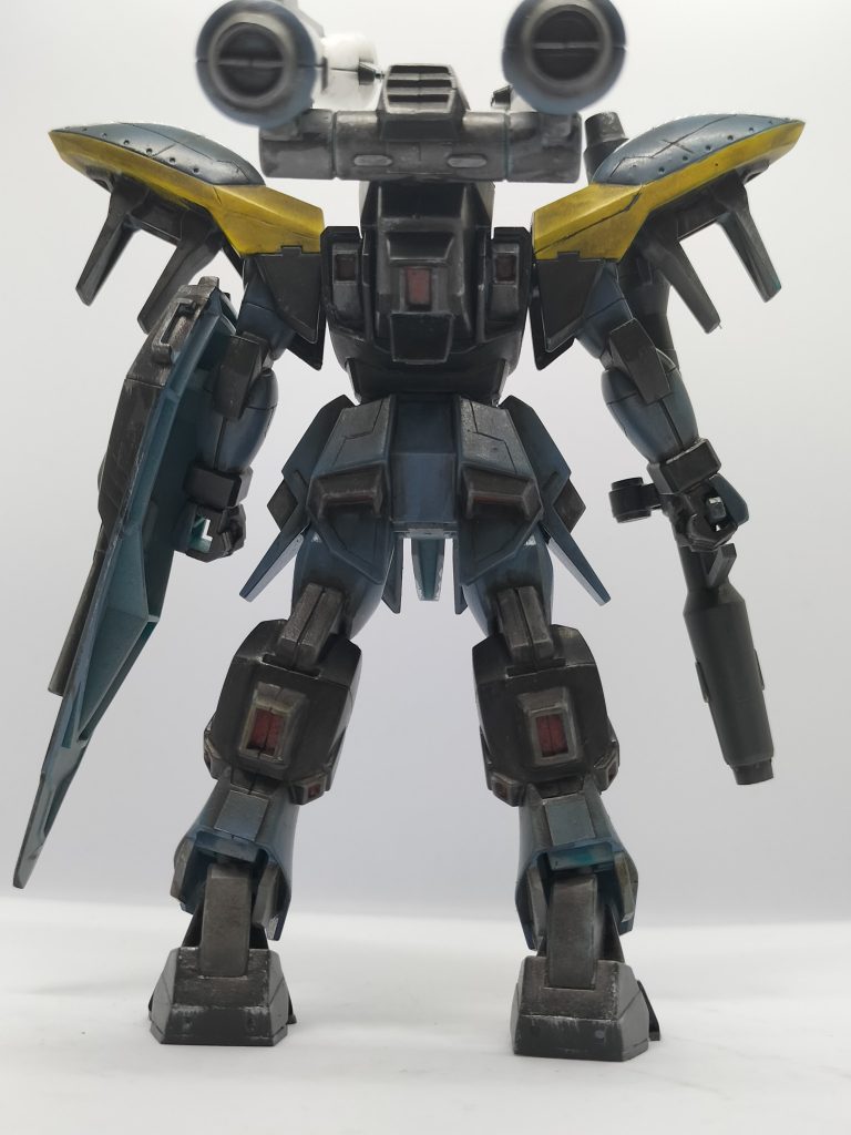 赤とか青の機体もそろそろ作らねば！