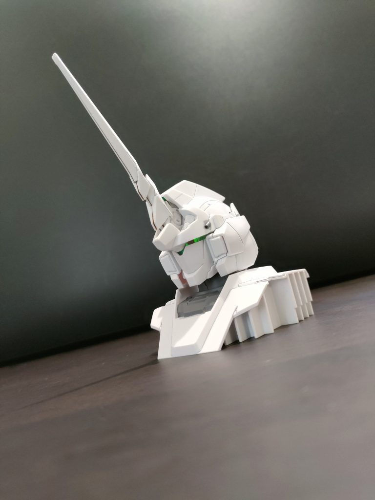 俺は……行くよカメラアイ?はクリアファイルを切って100均装飾テープにて。顔収納時に干渉するため差し替えで。