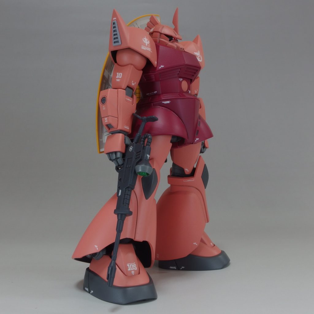 トリガーは指２本がけ。