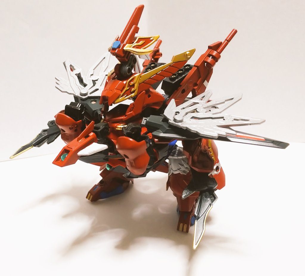 ビーストモード ヴァリアントラプター第三の形態、ビーストモードに変形!ラプター、というより羽があるので始祖鳥とかそういう系のイメージですちょっと強引な気もしますね・・・