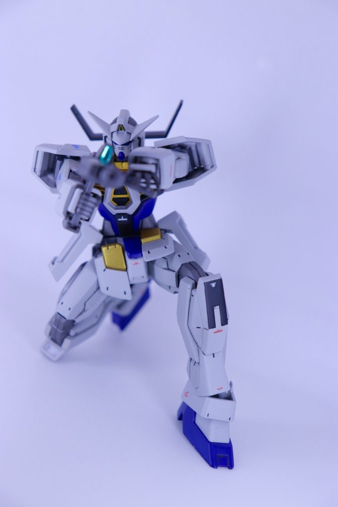 射撃ポーズ2ライフルのセンサーは付属シールの上にレジンを流して固めてます。