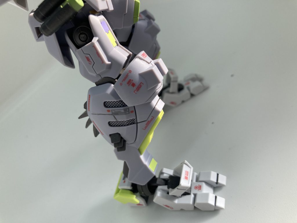 デカール貼りすぎたかもしれませんね…w