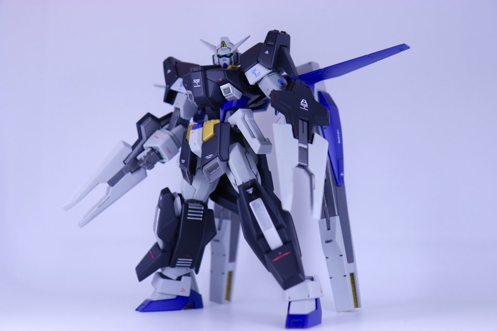 フルグランサ状態ツインアイは蛍光クリアーで発光するようにしてます。 