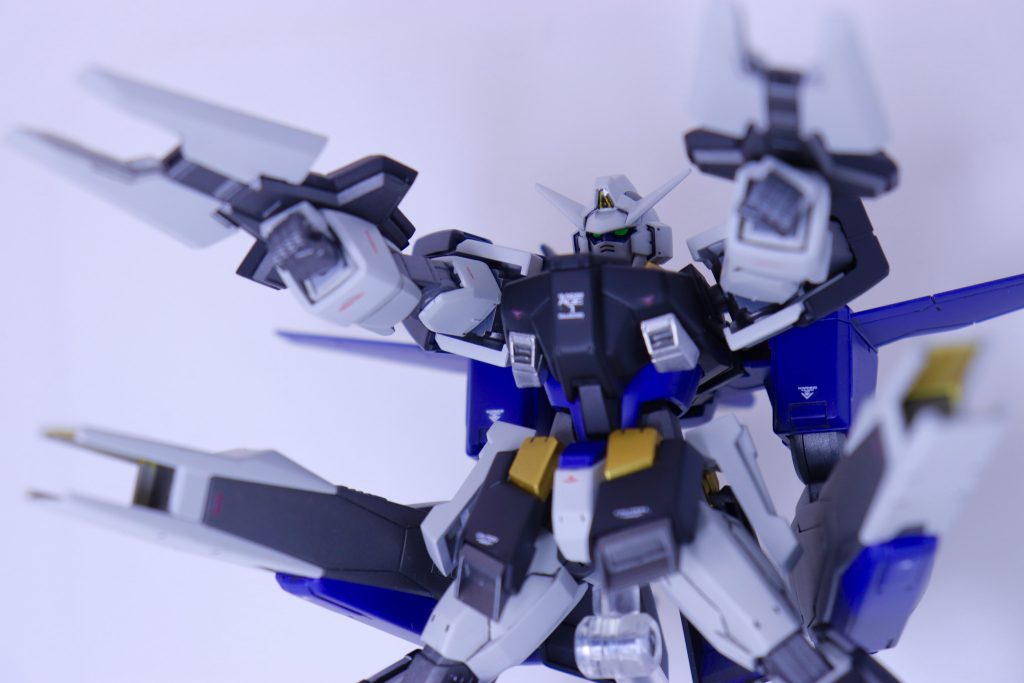 一斉射撃ポーズかっこよく撮るのが難しすぎて、関節くたくたになるとこでした💦関節の塗装はしっっっかり剥げました。