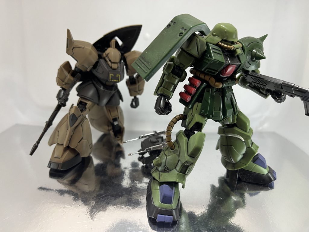 ガンダム戦記ストーリーメイ『ケン！ユウキが…私を庇って…ケン『ユウキ伍長！みんなで宇宙に帰るんだろう⁉︎ユウキ『隊長、まだHLVがある基地があります。そこから宇宙に…ケン『もういい。無理に喋らないでくれ！ユウキ『ケン…隊長…ありがとうございま…す※後方要員の乗り物がなかったのでモビルワーカーwケン・ビーダーシュタット→ガンダム戦記ジオンサイドの主人公。気になる人はPS2ガンダム戦記を！ユウキ・ナガサト→ガンダム戦記ジオンサイドのオペレーター。ケンは妻子持ちなので多分loveじゃなくてlike？気になる人は漫画版ガンダム戦記を！メイ・カーウィン→ガンダム戦記ジオンサイドのメカニック。14歳の天才エンジニア。気になるひry